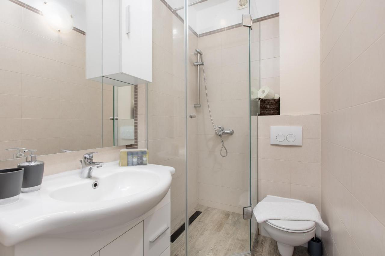 And Charming Apartment In Vantacici مالينسكا المظهر الخارجي الصورة